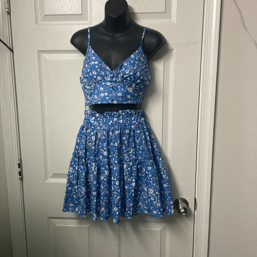SHEIN Blue and White Floral Top